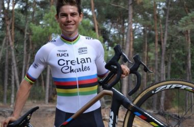Wout Van Aert - Présentation Crelan-Charles - Champion du monde 2018-2019