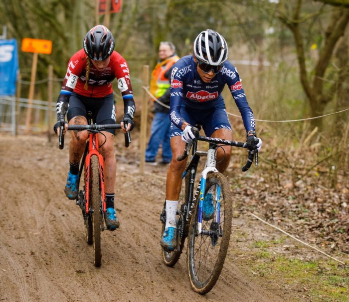 Duel Annemarie Worst - Ceylin Del Carmen Alvarado - Alain Vandepontseele