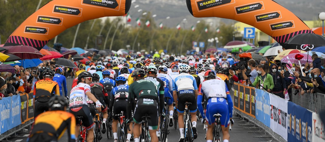 Peloton - Départ 9e étape Tour d'Italie 2020 - RCS Sport La Presse