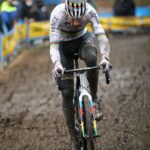 Mathieu Van der Poel en Tête - Cyclo-cross de Hamme 2021 - Alain Vandepontseele