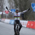Victoire Mathieu Van der Poel - Cyclo-cross de Hamme 2021 - Alain Vandepontseele