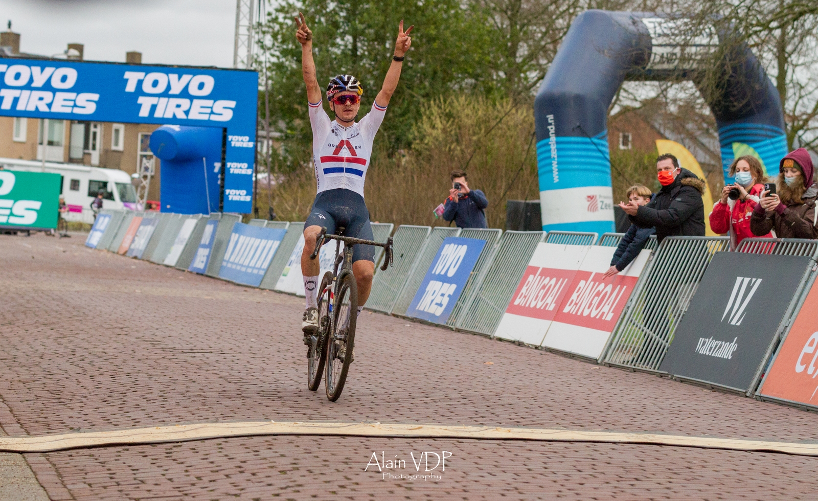 Tom Pidcock Vainqueur - Cyclo-cross de Hulst 2022 - Alain Vandepontseele
