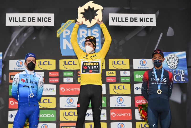 Podium final Simon Yates Primoz Roglic Daniel Martinez - 8e étape Paris-Nice 2022 - ASO Alex Broadway
