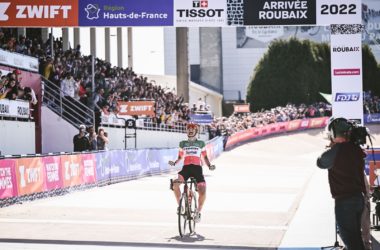 Elisa Longo Borghini - Vainqueure Paris-Roubaix Femmes 2022 - ASO Pauline Ballet