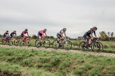 Peloton Pavés Paris-Roubaix Femmes 2021 - ASO Fabien Boukla