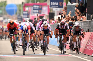 Mark Cavendish Sprint Victoire 2e étape Giro Tour d’Italie 2022 - RCS Sport La Presse Massimo Paolone