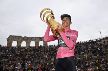 Jai Hindley Maillot rose Vainqueur Giro Tour d'Italie 2022 - RCS Sport La Presse Fabio Ferrari