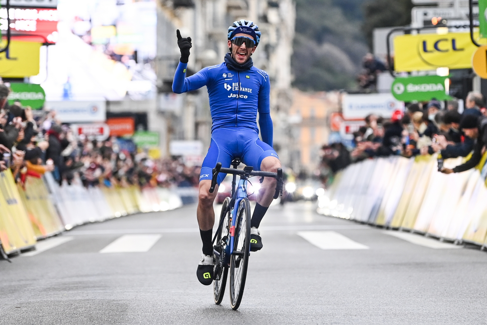 Simon Yates Vainqueur 8e étape - Paris-Nice 2022 - ASO Alex Broadway