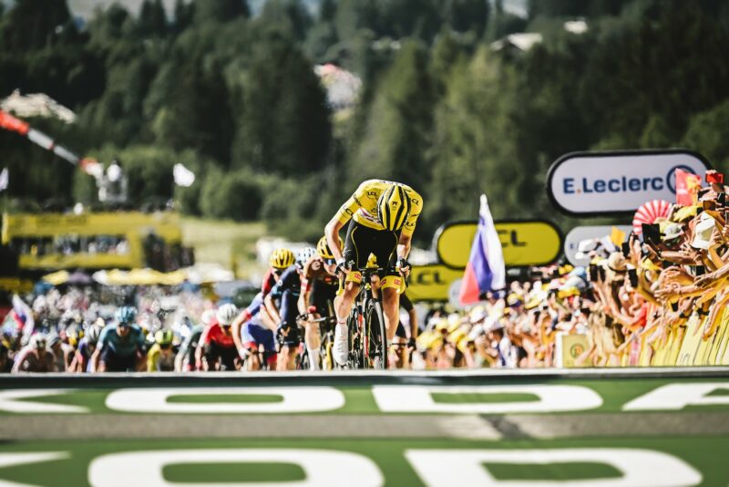 Tadej Pogacar Sprint Megève - 10e étape Tour de France 2022 - ASO Pauline Ballet