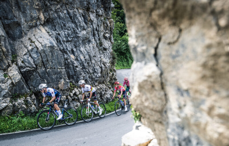 Peloton 9e étape Tour d’Espagne Vuelta 2022 Julian Alaphilippe Remco Evenepoel en rouge - ASO Unipublic Charly Lopez