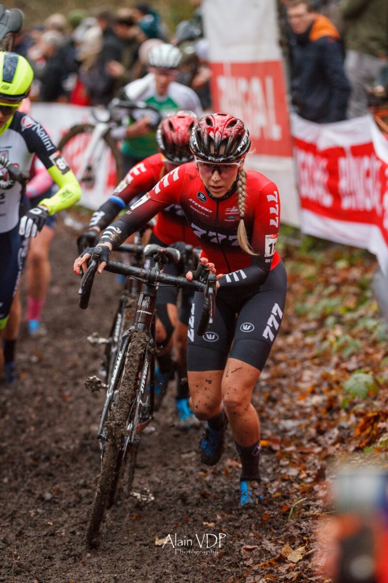 Coupe du monde de cyclocross à Gavere les photos des chocs de géants
