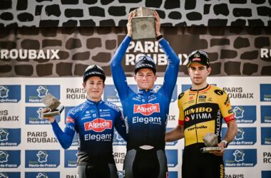 Podium Paris-Roubaix Hommes 2023 - ASO Pauline Ballet