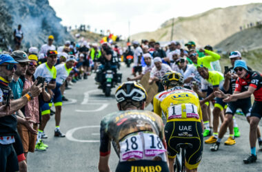 Tadej Pogacar et Jonas Vingegaard sur le col du Galibier lors du Tour de France 2022 - Photo : ASO/Charly Lopez