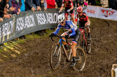La championne de France Hélène Clauzel (AS Bike Racing) sur le cyclo-cross d'Overijse, le 22 octobre 2023 - Photo : Alain Vandepontseele/Alain VDP Photography