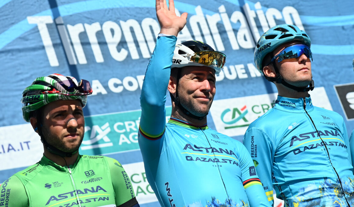 Mark Cavendish (Astana Qazaqstan Team) au départ de la 4e étape de Tirreno-Adriatico 2024 - Photo : Gian Mattia D'Aberto/LaPresse/RCS Sport