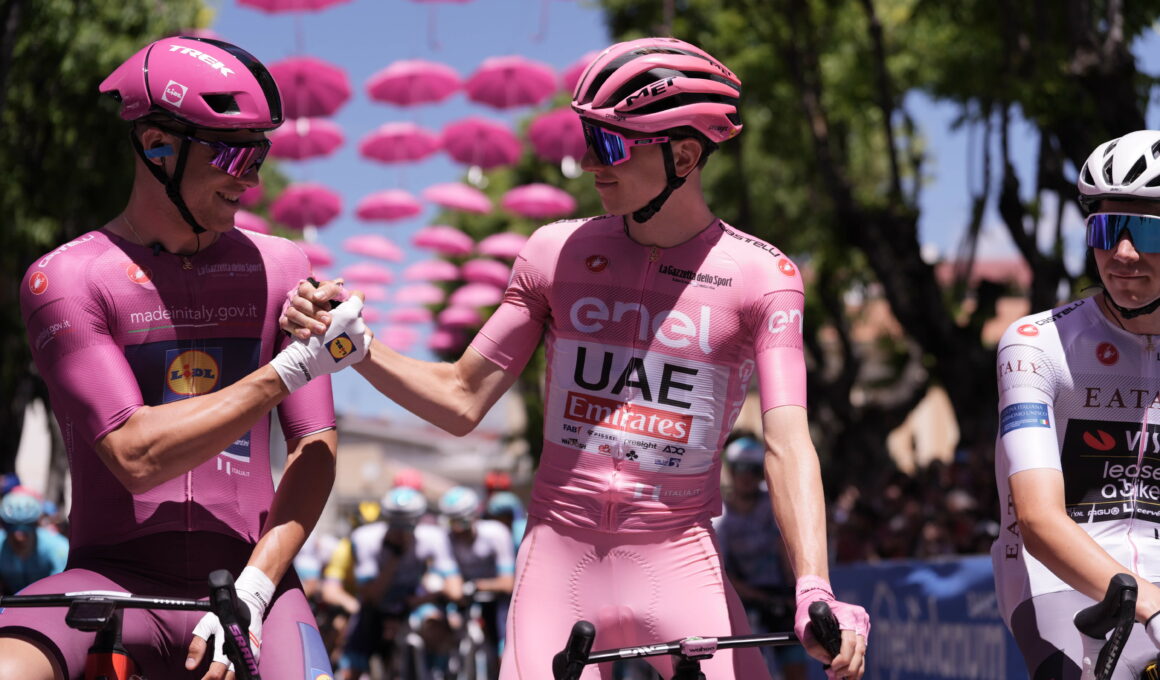 Tadej Pogacar Jonathan Milan - Leaders 9e étape Giro Tour d'Italie 2024 - RCS Sport La Presse