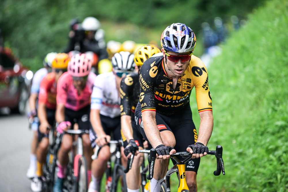 Wout van Aert (Jumbo-Visma) au travail sur la 6e étape du Tour de France 2023 - Photo : ASO/Charly Lopez
