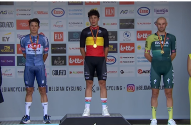 Podium Championnat de Belgique élites hommes 2024 - Arnaud De Lie Jasper Philipsen Jordi Meeus - Capture RTBF
