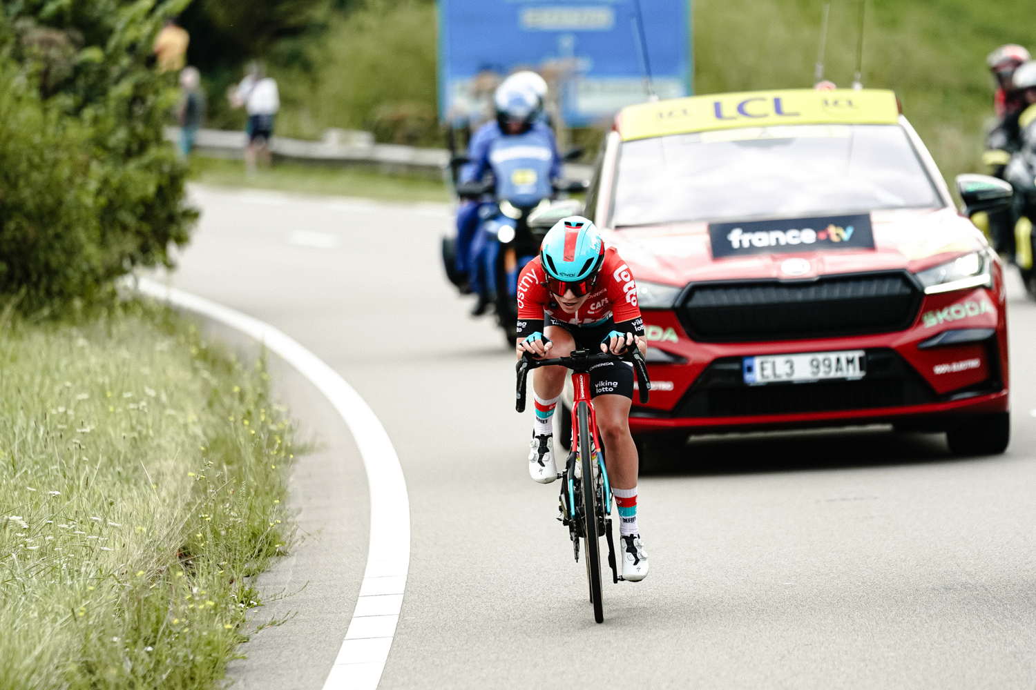La Belge Audrey De Keersmaeker (Lotto-Dstny Ladies) en tête en solitaire sur la 2e étape du Tour de France Femmes 2024 - Photo : ASO/Thomas Maheux