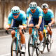 Le Kazakh Nicolas Vinokourov, l'Italien Davide Ballerini et le Britannique Mark Cavendish (Astana Qazaqstan Team) lors du critérium du Tour de France à Saitama, le 2 novembre 2024. - Photo : ASO/Yuzuru Sunada
