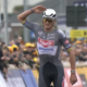 Le Néerlandais Mathieu van der Poel (Alpecin-Deceuninck) remporte l'E3 Saxo Classic, le 28 mars 2025. - Crédit : capture Eurosport