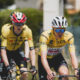 Le maillot jaune et champion du monde Tadej Pogacar (UAE Team Emirates-XRG) devant le Danois Jonas Vingegaard (Team Visma-Lease a Bike) sur la 7e étape du Critérium du Dauphiné, le 14 juin 2025. - Photo : ASO/Tony Esnault