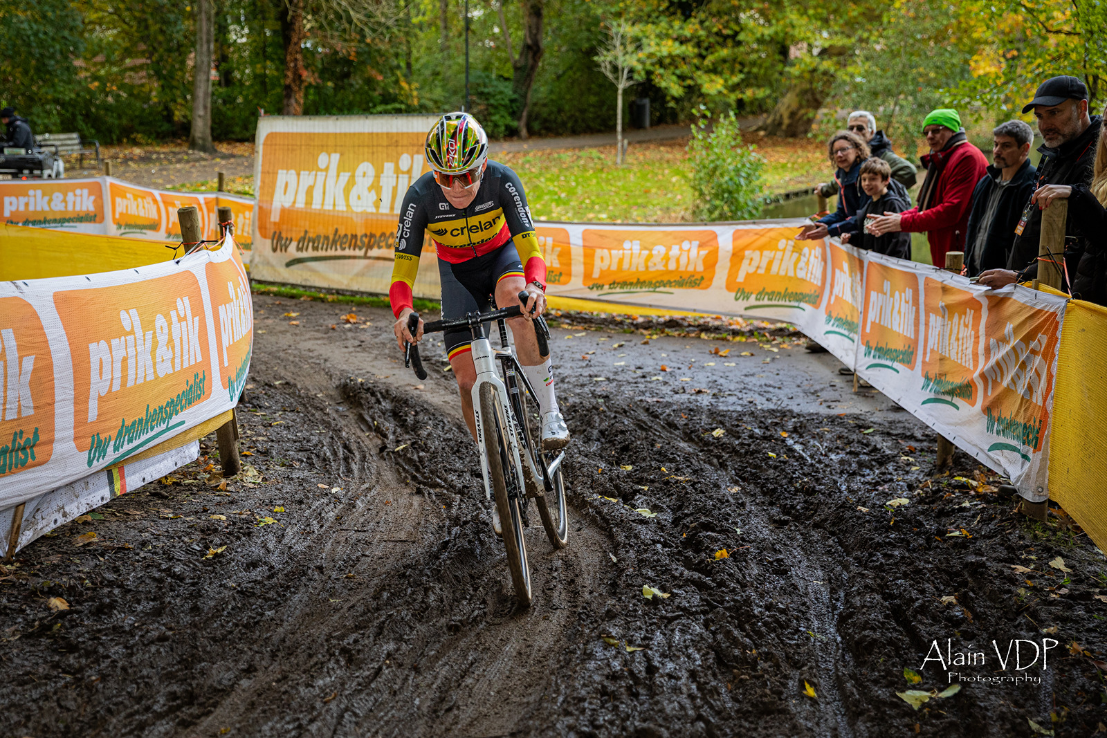 La championne de Belgique Marion Norbert-Riberolle (Crelan-Corendon) lors du cyclo-cross d'Overijse, le 26 octobre 2025 - Photo : Alain Vandepontseele/Alain VDP Photography