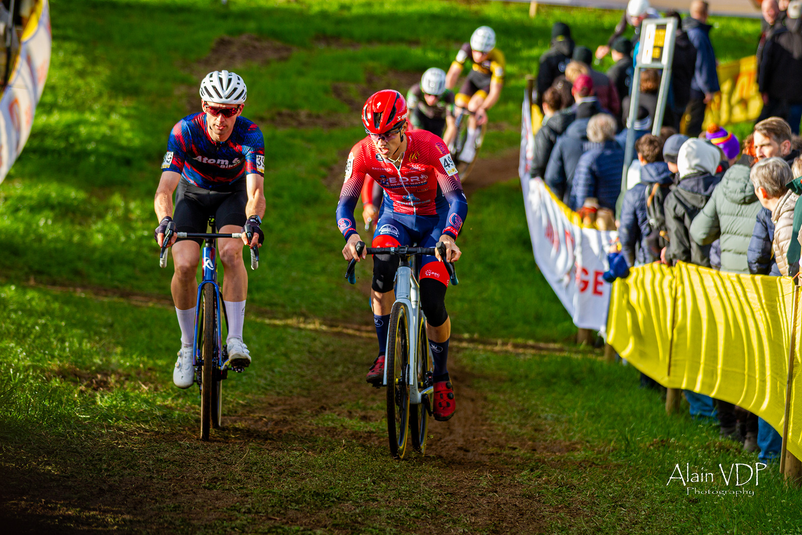 Le Belge Matheo Devallée (Entente Cycliste de Wallonie) lors du cyclo-cross d'Overijse, le 26 octobre 2025 - Photo : Alain Vandepontseele/Alain VDP Photography