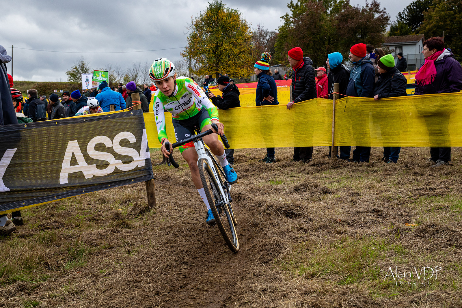 La Néerlandaise Inge van der Heijden (Crelan-Corendon) lors du cyclo-cross d'Overijse, le 26 octobre 2025 - Photo : Alain Vandepontseele/Alain VDP Photography