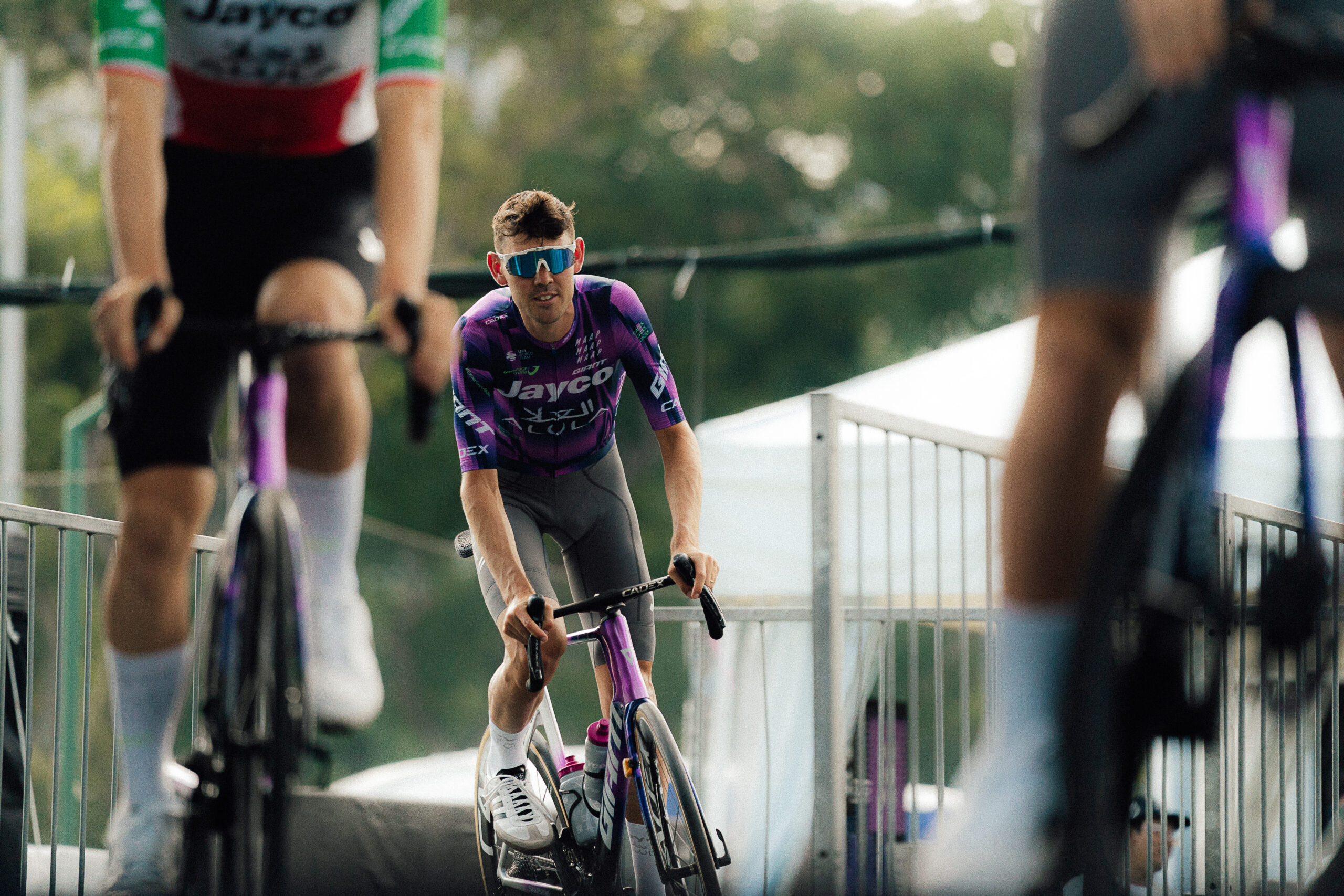 L'Australien Ben O'Connor au départ du critérium du Tour de France à Singapour, le 1er novembre 2025 - Photo : ASO/Thomas Maheux
